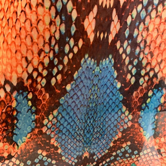 NWT crystal-embellished sheer tunic, wrap or swim coverup one size - Picture 8 of 10